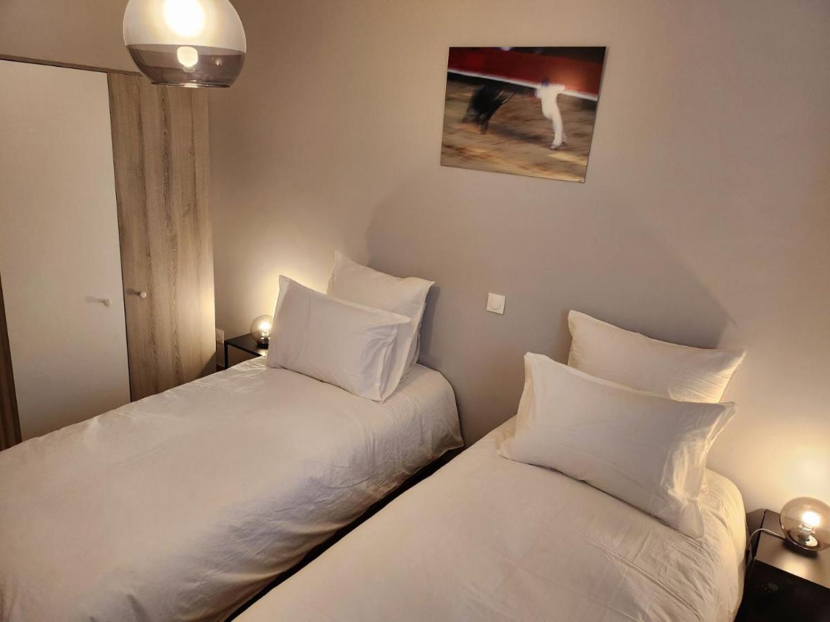 Guesthouse La Costiere - Logements Independants - Espace Piscine Jacuzzi Люнель Екстер'єр фото