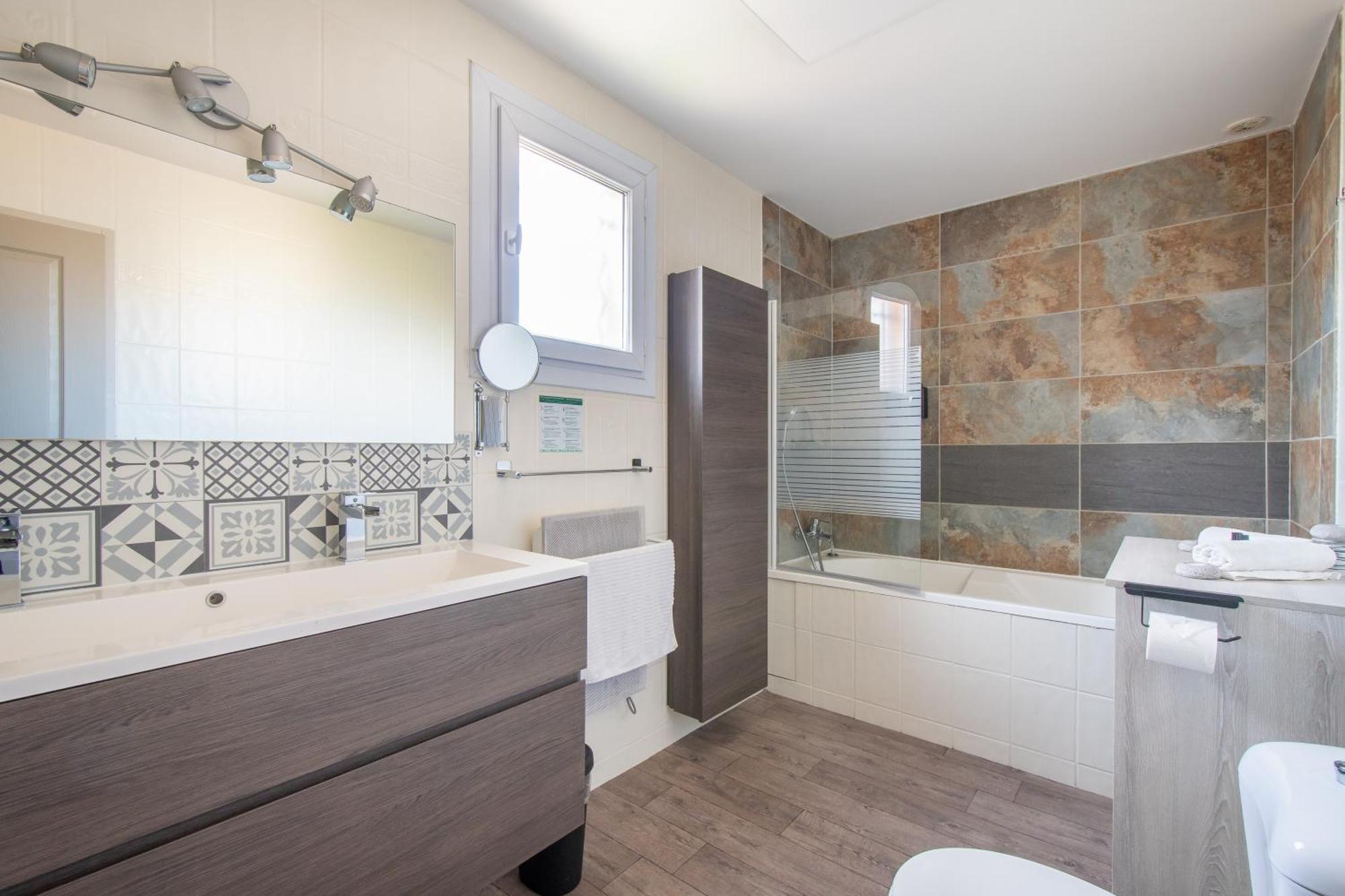 Guesthouse La Costiere - Logements Independants - Espace Piscine Jacuzzi Люнель Екстер'єр фото