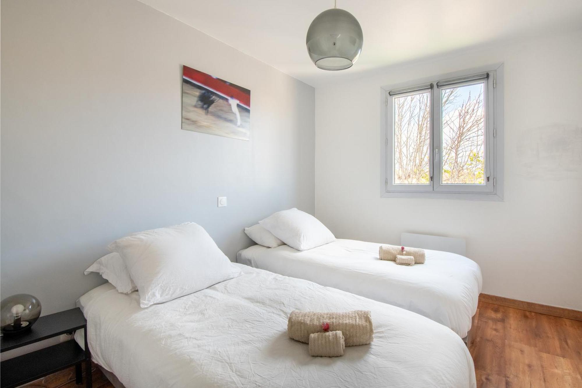Guesthouse La Costiere - Logements Independants - Espace Piscine Jacuzzi Люнель Екстер'єр фото